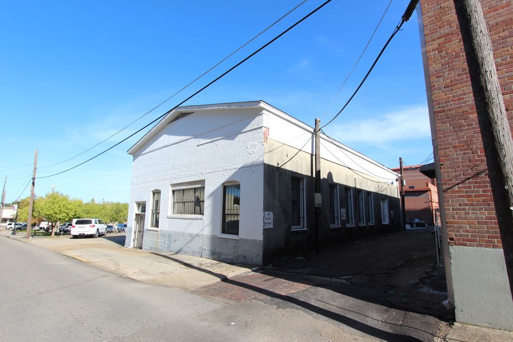 Office Space | Downtown Hattiesburg: 623 N Main St, Hattiesburg, MS 39401